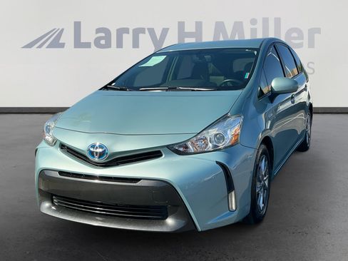Certified 2017 Toyota Prius V Four w/ Carpet Mat Package image 1