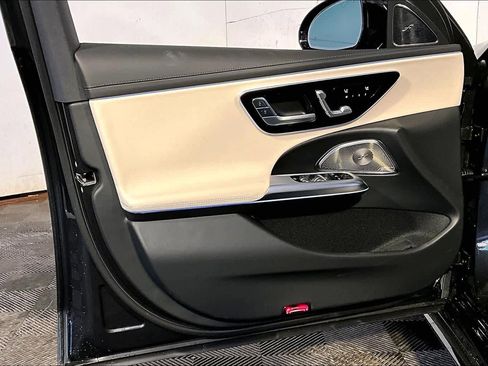 New 2026 Mercedes-Benz E 450 4MATIC Sedan image 11