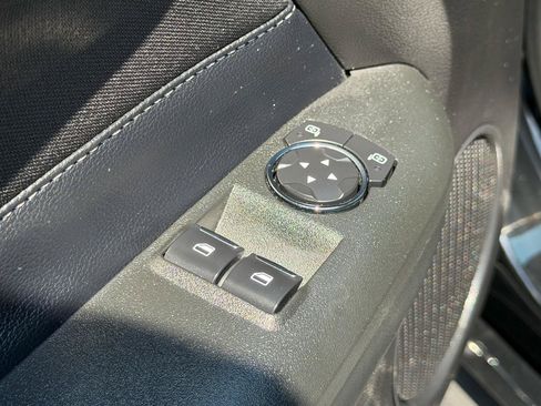Used 2021 Ford Mustang GT RWD image 11