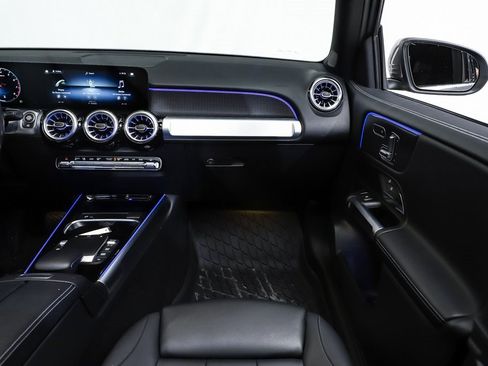 Certified 2022 Mercedes-Benz GLB 250 4MATIC image 18