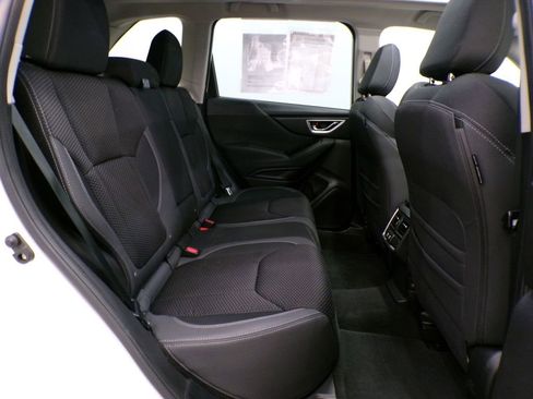 Used 2023 Subaru Forester Premium image 20