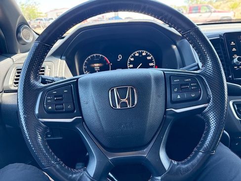 Used 2025 Honda Ridgeline TrailSport image 11