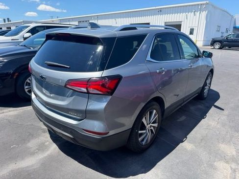 Used 2023 Chevrolet Equinox Premier FWD image 3