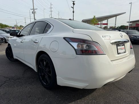 Used 2012 Nissan Maxima 3.5 SV w/ Premium Pkg FWD image 10