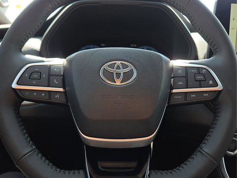 New 2026 Toyota Grand Highlander FWD image 25