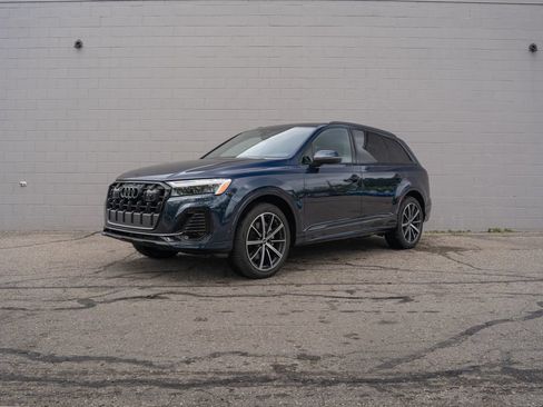 Used 2025 Audi Q7 2.0T Premium Plus w/ Premium Plus Package AWD/4WD image 1