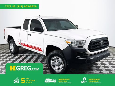 Used 2022 Toyota Tacoma SR image 1