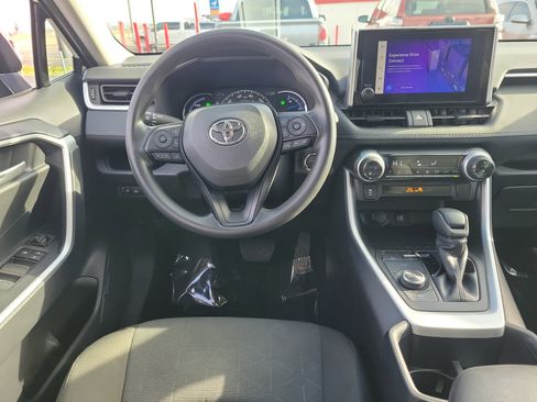 Used 2025 Toyota RAV4 XLE image 10