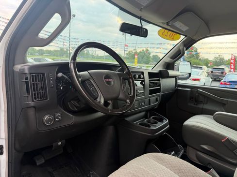 Used 2023 GMC Savana 2500 Extended w/ Driver Convenience Package RWD image 14