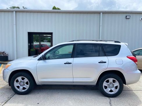 Used 2008 Toyota RAV4 4WD image 2