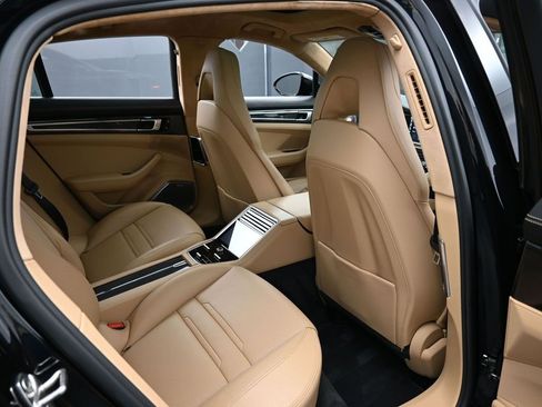 Certified 2018 Porsche Panamera Turbo S image 29