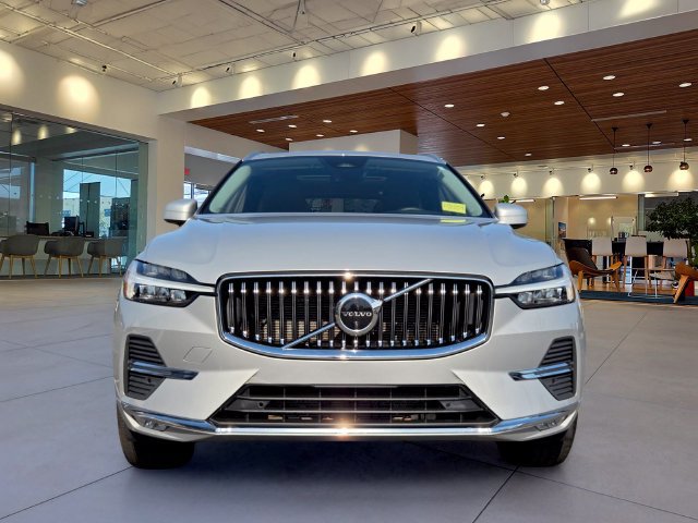 Certified 2023 Volvo XC60 B5 Ultimate FWD image 8