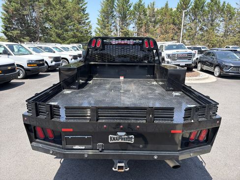 Used 2024 GMC Sierra 3500 SLE AWD/4WD image 9