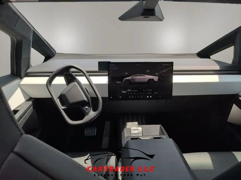 Used 2024 Tesla Cybertruck AWD Crew Cab image 24