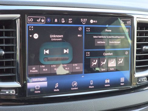Used 2024 Chrysler Pacifica Touring-L FWD image 20