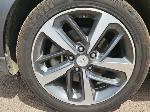 Used 2018 Hyundai Kona Limited FWD image 16