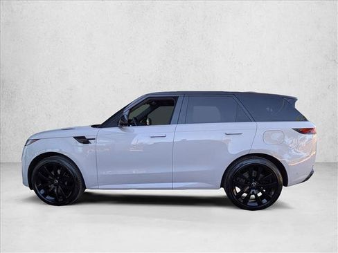 Used 2025 Land Rover Range Rover Sport Dynamic SE image 9