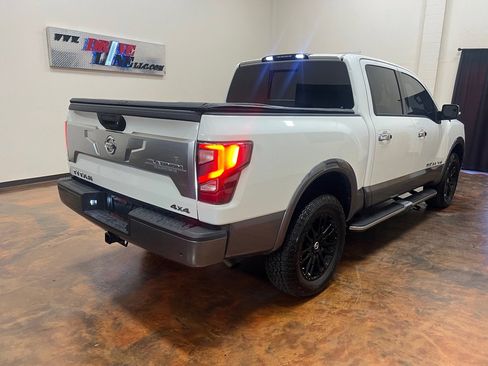 Used 2020 Nissan Titan Platinum Reserve image 10