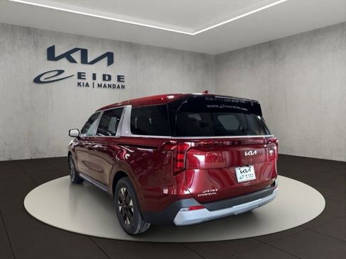 New 2026 Kia Carnival LXS FWD image 3
