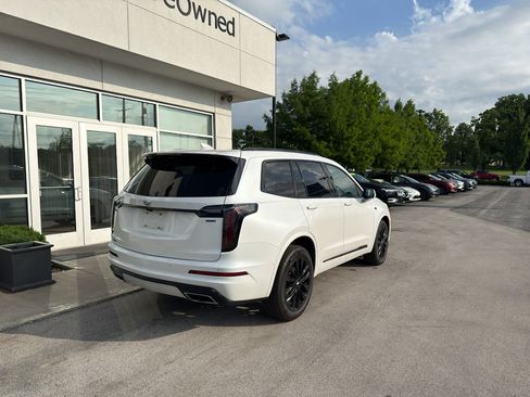 Used 2024 Cadillac XT6 Sport w/ Technology Package AWD/4WD image 3