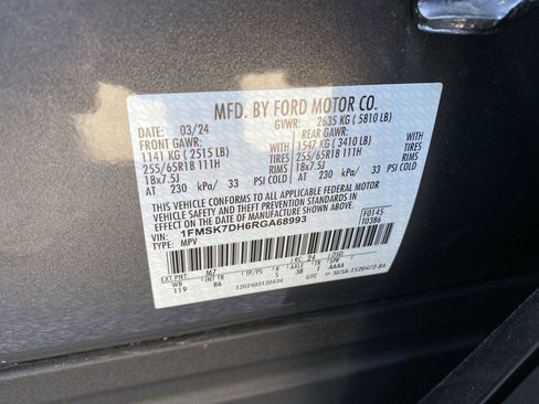 Used 2024 Ford Explorer XLT RWD image 44