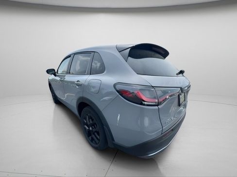 Used 2023 Honda HR-V Sport image 8