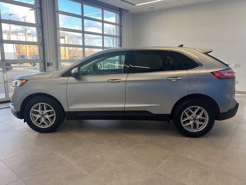 Used 2022 Ford Edge SEL w/ Convenience Package image 7