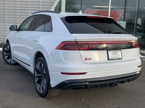 Used 2025 Audi Q8 Premium Plus w/ Premium Plus Package image 3