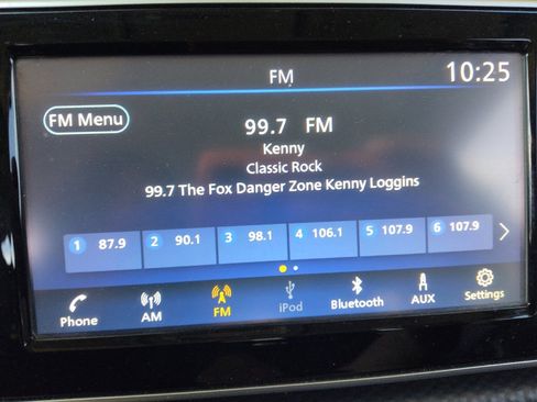 Used 2021 Nissan Kicks S image 25