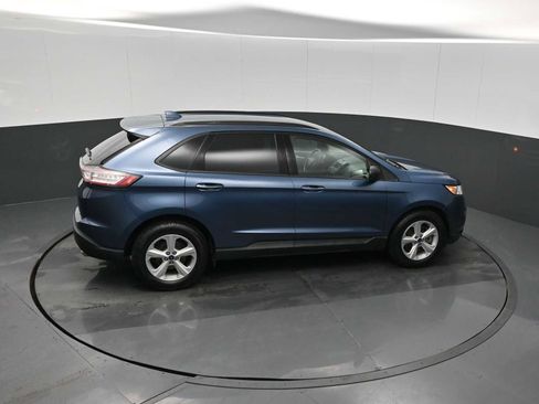 Used 2018 Ford Edge SE image 19