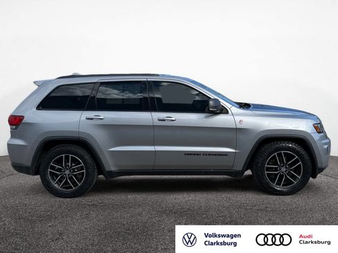 Used 2017 Jeep Grand Cherokee Trailhawk image 6