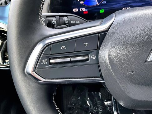 Used 2024 Chevrolet Equinox EV LT image 16