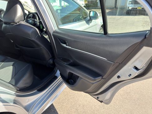 Used 2024 Toyota Camry SE image 13