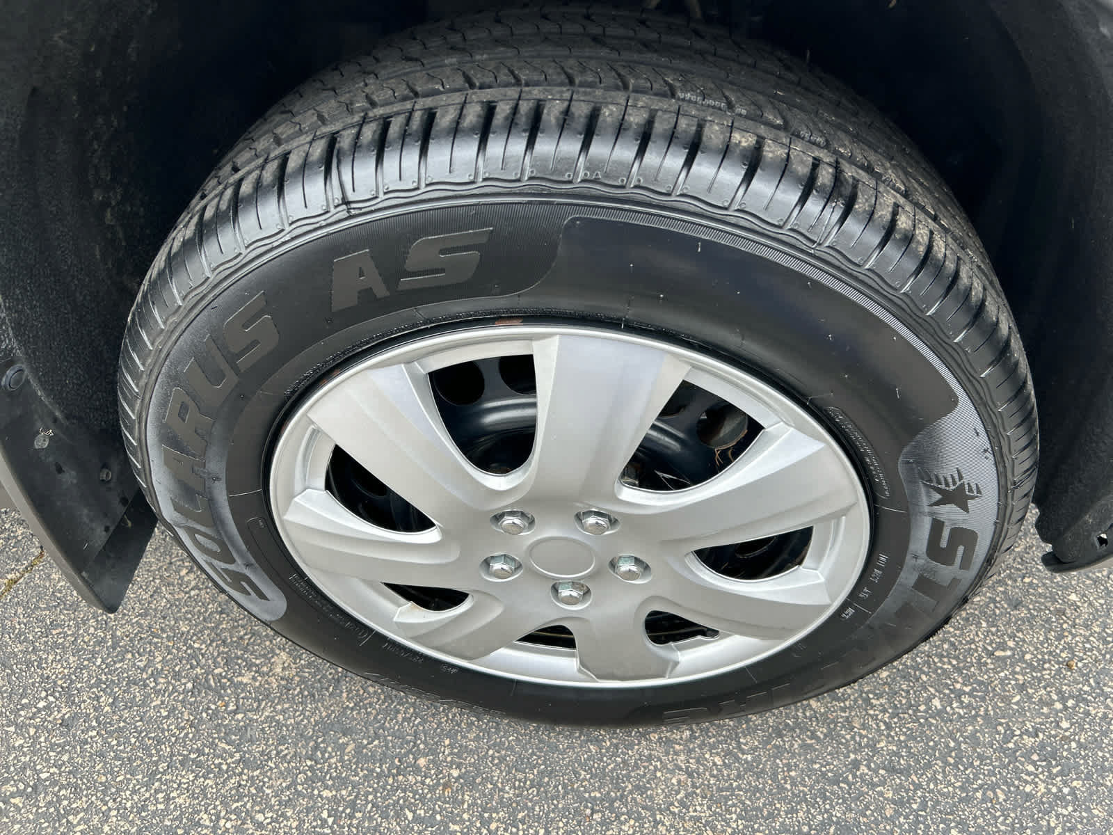 Used 2019 Toyota RAV4 LE w/ All Weather Liner Package AWD/4WD image 9