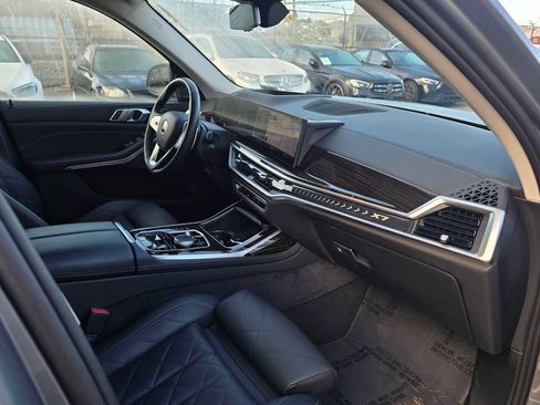 Used 2024 BMW X7 xDrive40i image 12