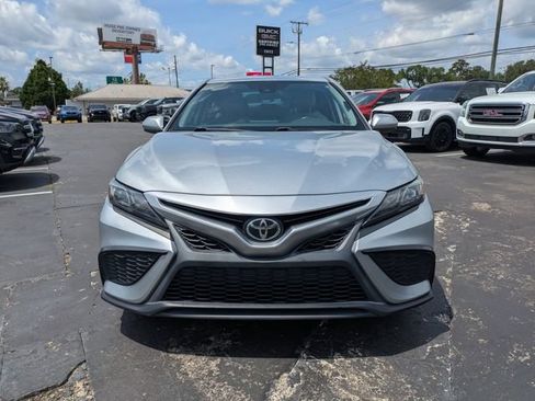 Used 2021 Toyota Camry SE FWD image 11