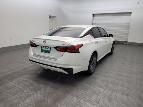 Used 2023 Nissan Altima 2.5 SV FWD image 9