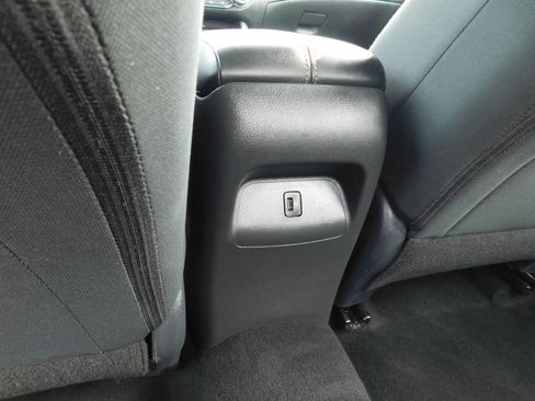 Used 2024 Nissan Sentra SV FWD image 13