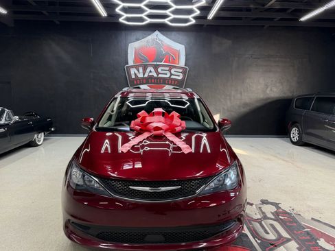 Used 2021 Chrysler Voyager Lxi image 7