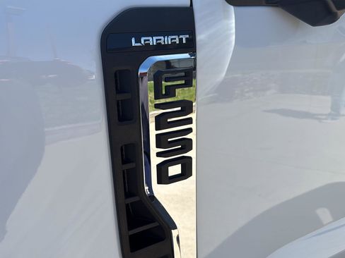 New 2026 Ford F250 Lariat w/ Chrome Package image 5