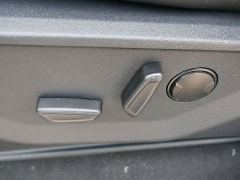 New 2026 Ford F250 Lariat w/ Black Appearance Package image 18