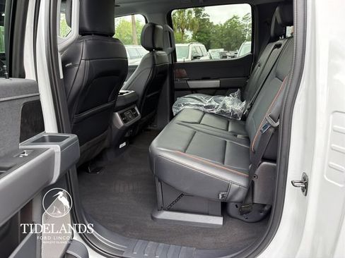New 2026 Ford F250 Lariat w/ Black Appearance Package AWD/4WD image 28