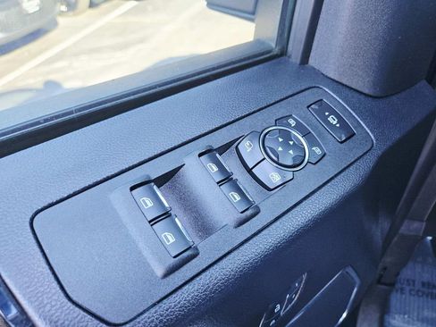 Used 2017 Ford F350 Lariat w/ Lariat Ultimate Package image 41