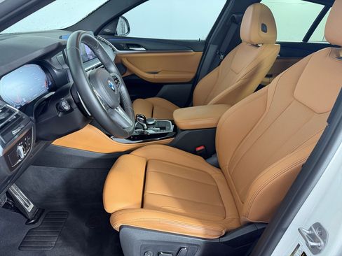 Used 2024 BMW X4 xDrive30i w/ Premium Package AWD/4WD image 5