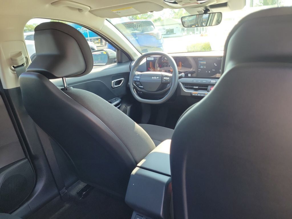 New 2026 Kia K4 FWD image 13