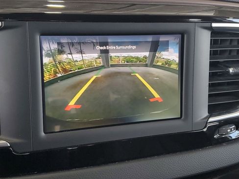 Certified 2022 Chrysler Voyager LX FWD image 26