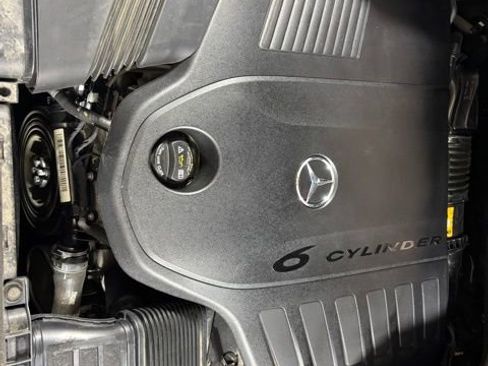Used 2022 Mercedes-Benz GLS 450 4MATIC image 24