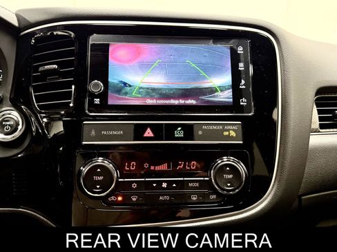Used 2019 Mitsubishi Outlander SEL AWD/4WD image 38