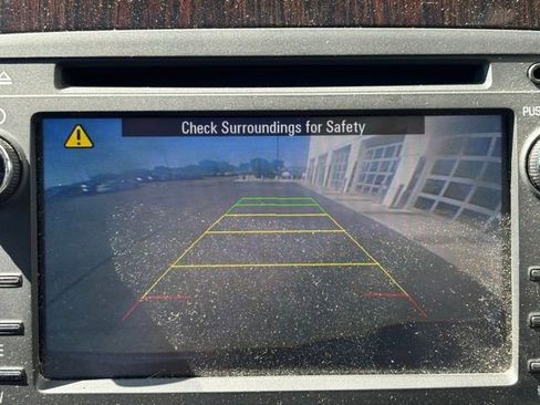 Used 2015 Chevrolet Traverse LT w/ Style and Technology Package FWD image 15