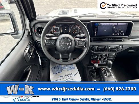 Certified 2025 Jeep Wrangler Unlimited Rubicon AWD/4WD image 40